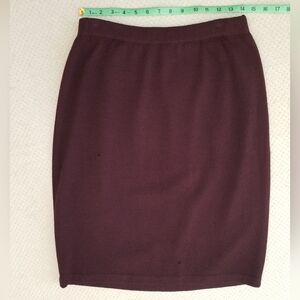 NWOT St. John Collection. Santana Knit Pencil Rusty Brown Skirt. Size 14.